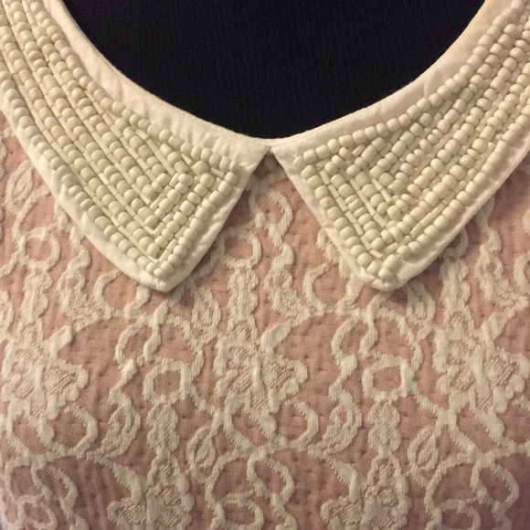 hinge Sleeveless Peplum Top - Picture 3 of 6